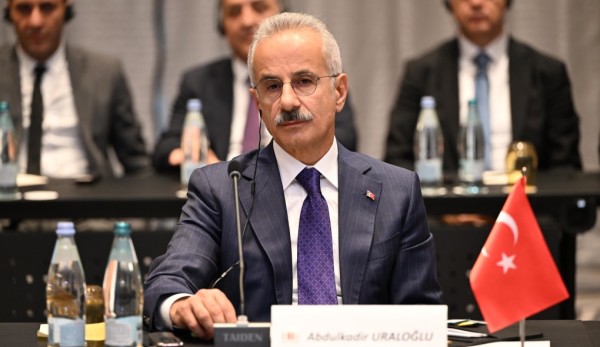 Türkiye-Gürcistan Arasında 5 Milyar Dolarlık Ticaret Hacmi Hedefi