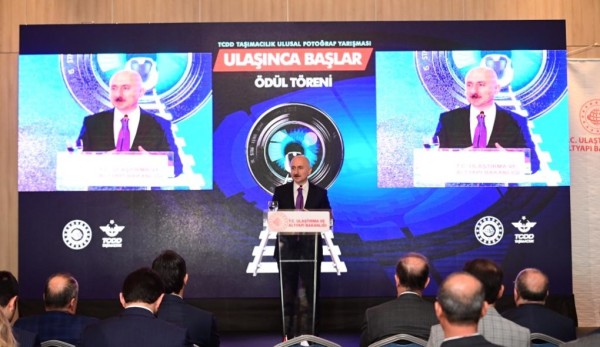 Ulaştırma ve Altyapı Bakanı Karaismailoğlu, "Ulaşınca Başlar Fotoğraf Yarışması Ödül Töreni” ne Katıldı