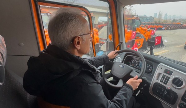 Zorunlu Kış Lastiği Uygulaması Yarın Başlıyor